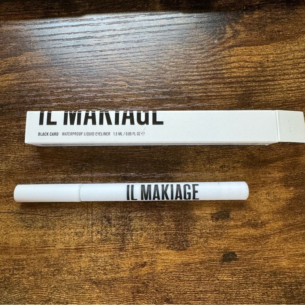 BRAND NEW - Il Makiage Liquid Waterproof Liner - Black